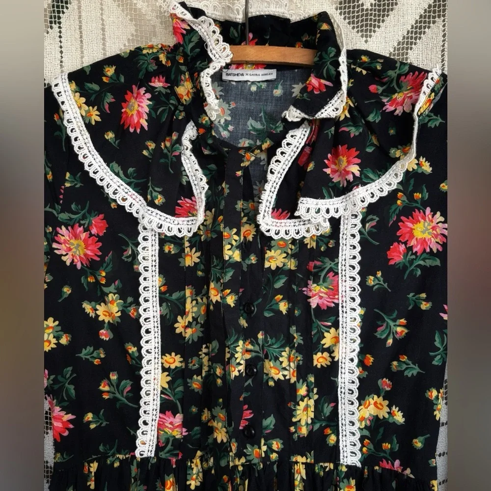 Batsheva x Laura Ashley black floral print dress - Picture 4 of 10